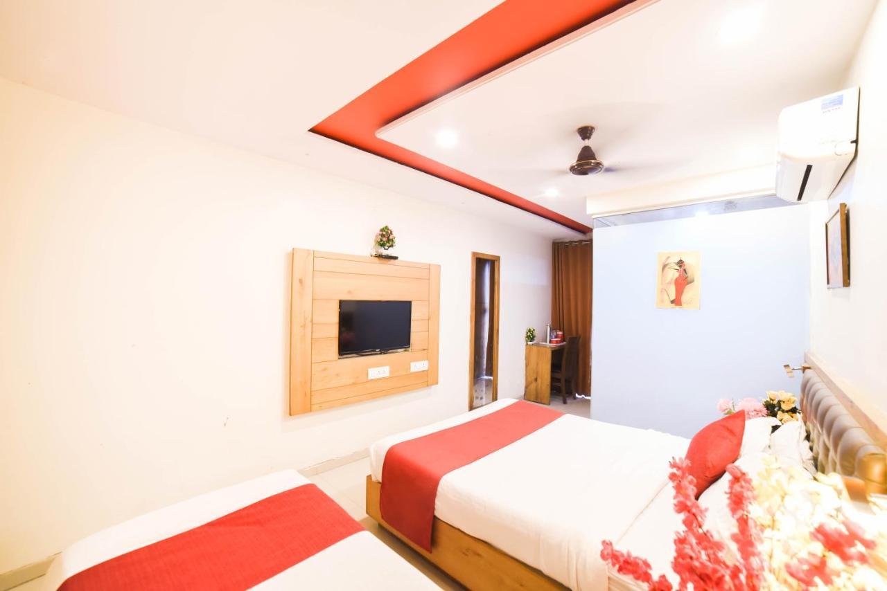 Hotel Grandeur-Near Mumbai International Airport Exterior photo