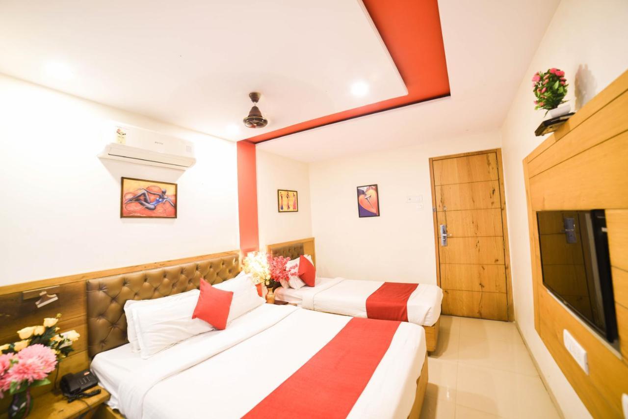 Hotel Grandeur-Near Mumbai International Airport Exterior photo