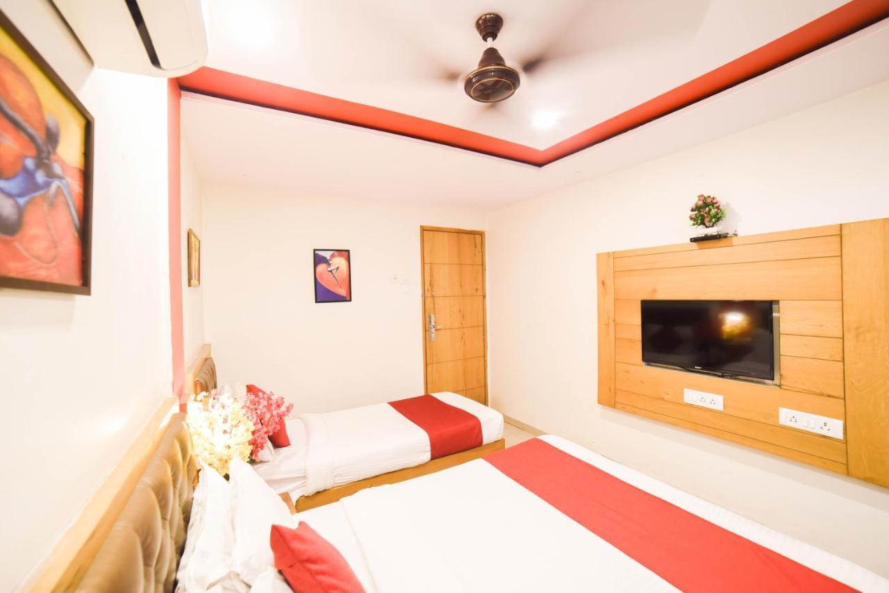 Hotel Grandeur-Near Mumbai International Airport Exterior photo