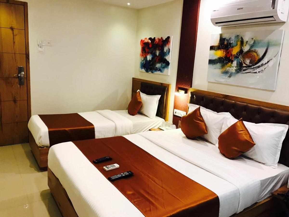 Hotel Grandeur-Near Mumbai International Airport Exterior photo