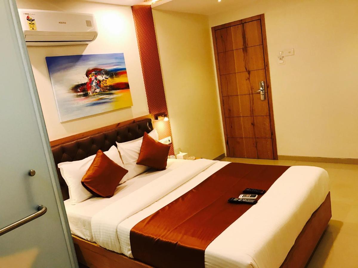 Hotel Grandeur-Near Mumbai International Airport Exterior photo