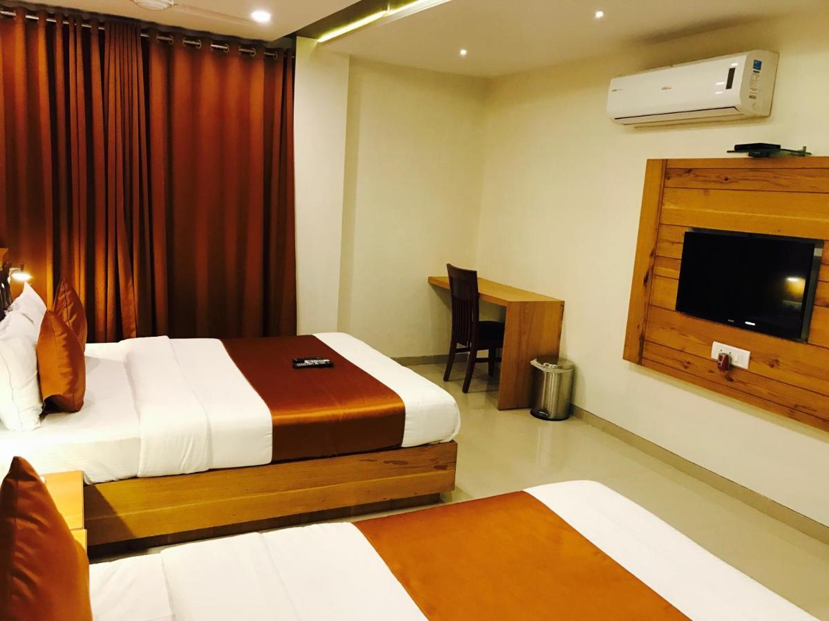 Hotel Grandeur-Near Mumbai International Airport Exterior photo