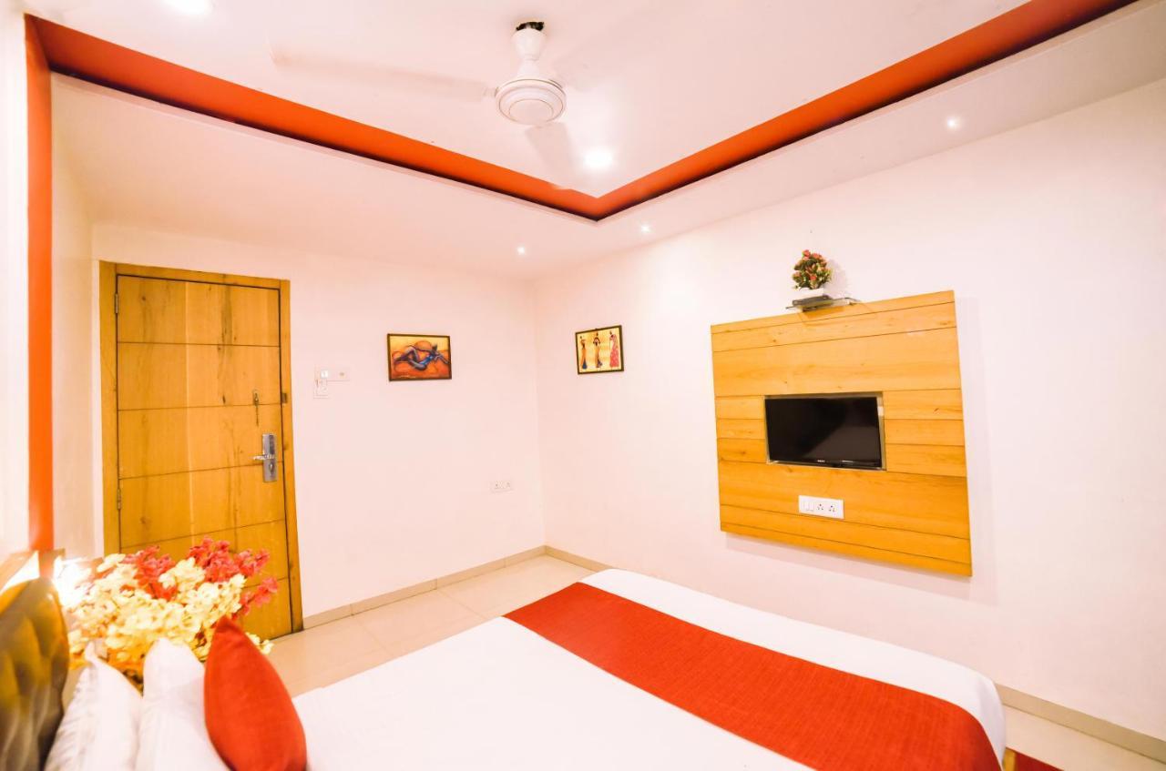 Hotel Grandeur-Near Mumbai International Airport Exterior photo